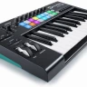 NOVATION Launchkey 25 MK2 миди-клавиатура с полноцвенными пэдами