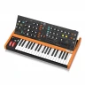BEHRINGER POLY D -  аналоговый 4-х голосный полифонический синтезатор