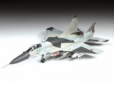 Сборная модель ZVEZDA Многоцелевой фронтовой истребитель МиГ-29 СМТ, 1/72
