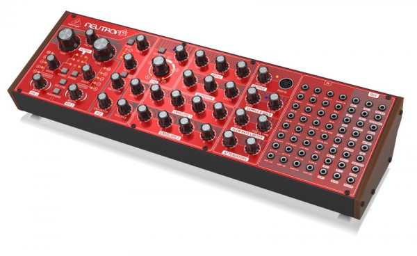 Синтезатор Behringer NEUTRON парафонический аналоговый