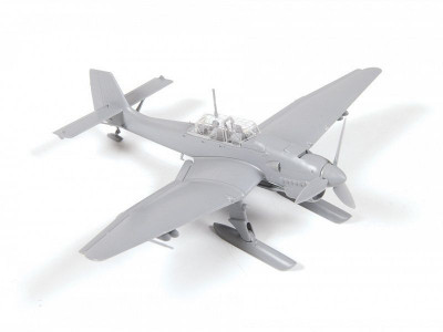 Сборная модель ZVEZDA Нем.бомбардировщик Юнкерс Ju-87B2-U4 "Stuka" на лыжах (сборка без клея), 1/72