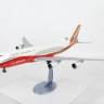 Пассажирский авиалайнер "Боинг 747-8" 1/144