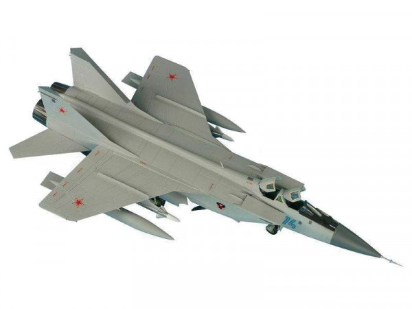 Сборная модель ZVEZDA Советский истребитель-перехватчик МиГ-31, подарочный набор, 1/72