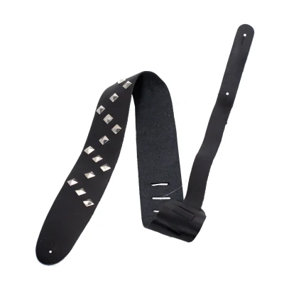Perri's P25STUD-293 - ремень для гитары кожаный