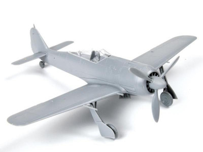 Сборная модель ZVEZDA Немецкий истребитель Фокке-Вульф FW-190A4 (сборка без клея), 1/72